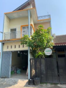 tampilan gedung pabrik Nadnad dari depan